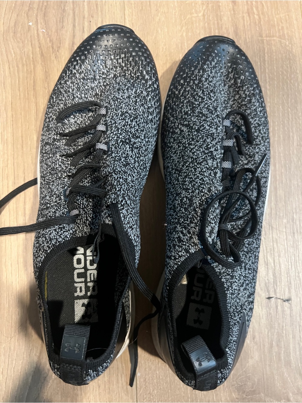 Under Armour Men’s Black Gray Knit Sneakers. Size 11.5. Brand New